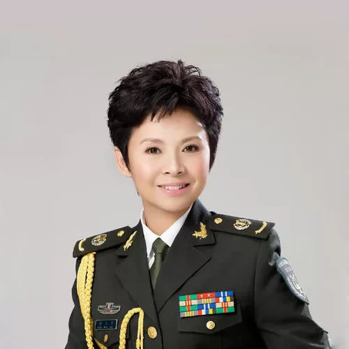 月亮走，我也走